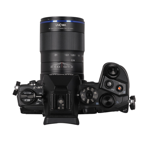 Laowa 50mm f/2,8 2X Ultra Macro APO pro MFT + dárek UV filtr zdarma